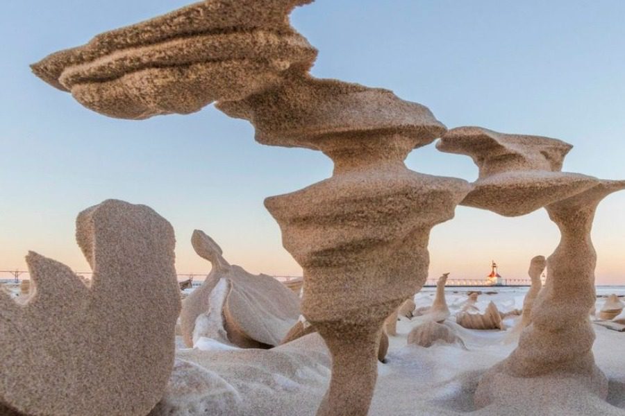 Γλυπτά από άμμο: Όταν η φύση κάνει τα θαύματά της