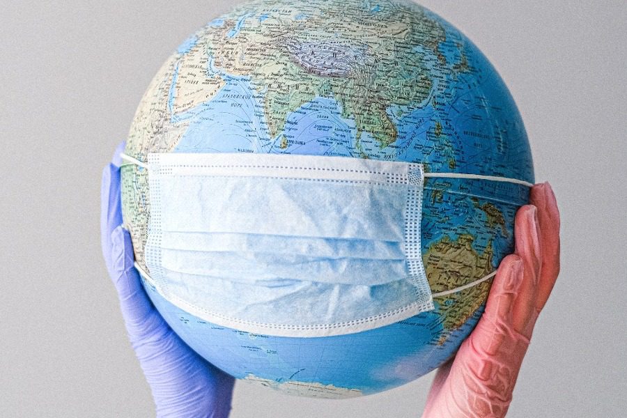 Ποιες χώρες «τελειώνουν» την πανδημία: Πώς η Δανία κατήργησε μέτρα και μάσκες -  Αυξάνονται οι ελπίδες πως ο κόσμος βαίνει στο τέλος της πανδημίας