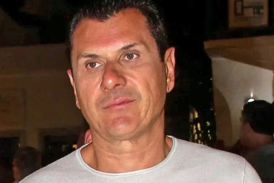 Γιάννης Μάρκου για την επίθεση στη Βαρυμπόμπη: Το κατάλαβα όταν είδα αίμα - Περίπου τρεις εβδομάδες μετά την άγρια επίθεση που δέχτηκε από τον 26χρονο με 16 μαχαιριές και τον οδήγησε στο νοσοκομείο, ο επιχειρηματίας Γιάννης Μά