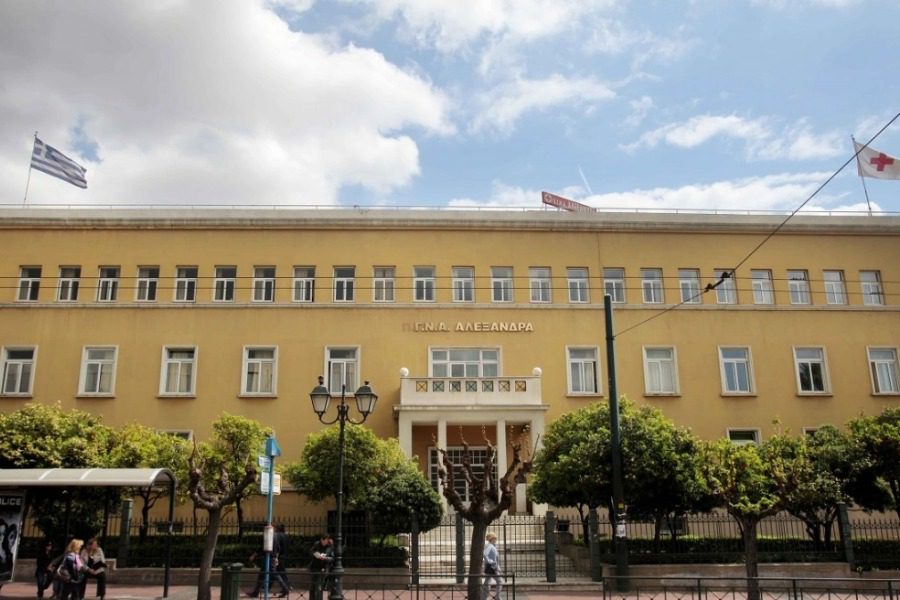 Νοσοκομείο «Αλεξάνδρα»: Υπερήλικας δεν μπορεί να πάρει εξιτήριο γιατί της έκοψαν το ρεύμα