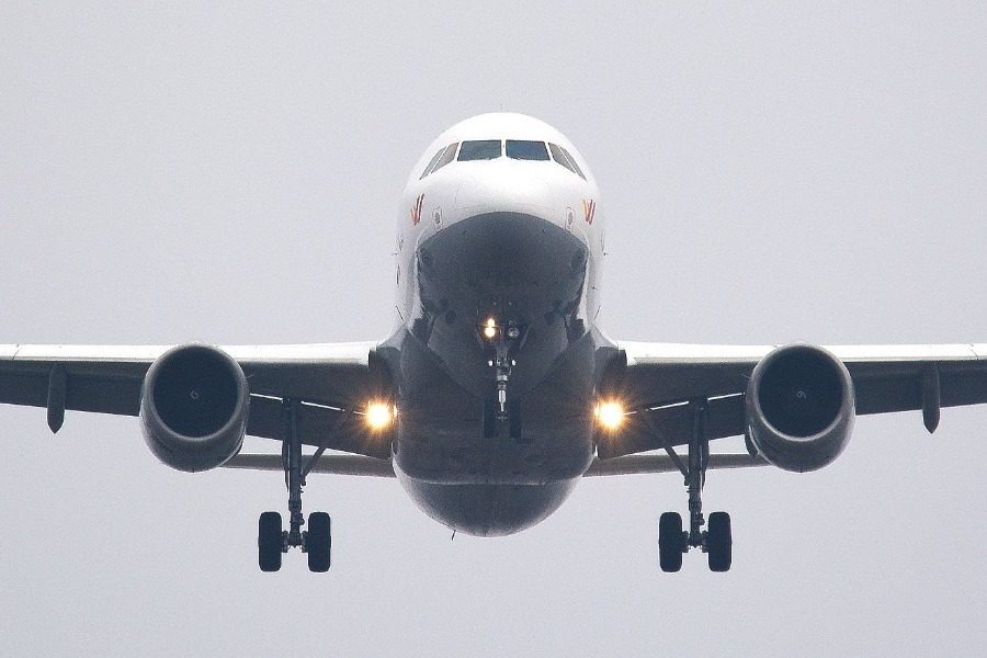 Πανικός σε πτήση στα Χανιά: Γυναίκα πέθανε μέσα στο αεροπλάνο - Έγινε αντιληπτή από τους διπλανούς επιβάτες