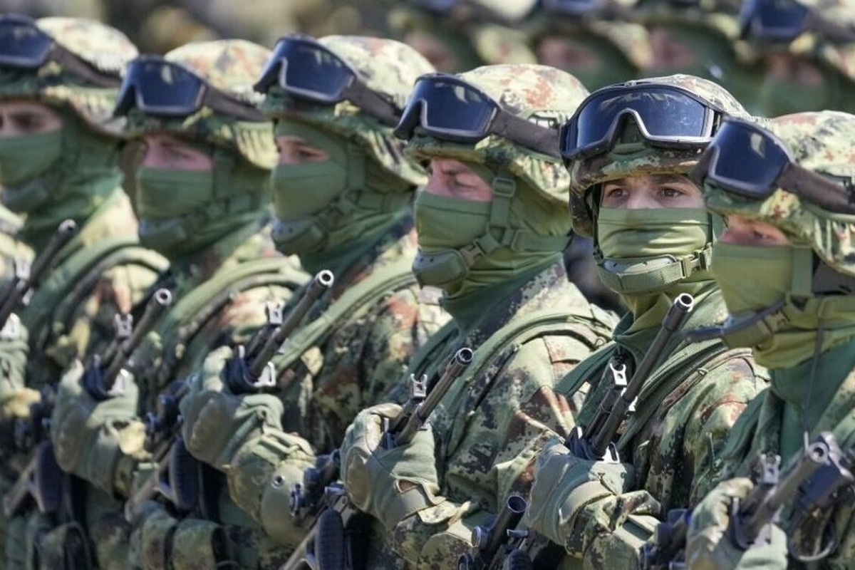 «Τύμπανα» Παγκόσμιου Πολέμου - Στέλνει 20.000 στρατιώτες το ΝΑΤΟ στα σύνορα με τη Ρωσία
