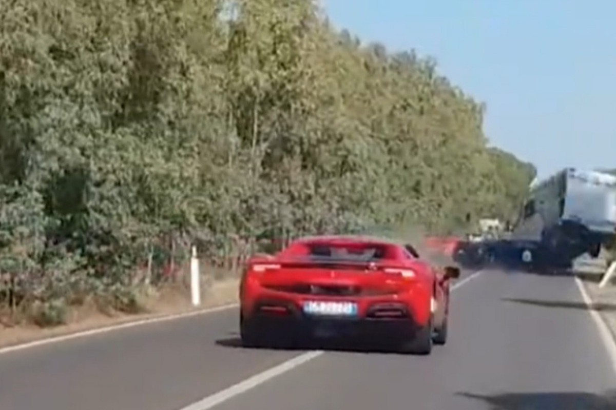 Βίντεο που κόβει την ανάσα: Φονική καραμπόλα με Ferrari και Lamborghini