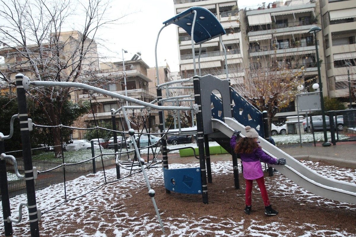 Καιρός: Ξεκινά το μεσημέρι η ψυχρή εισβολή