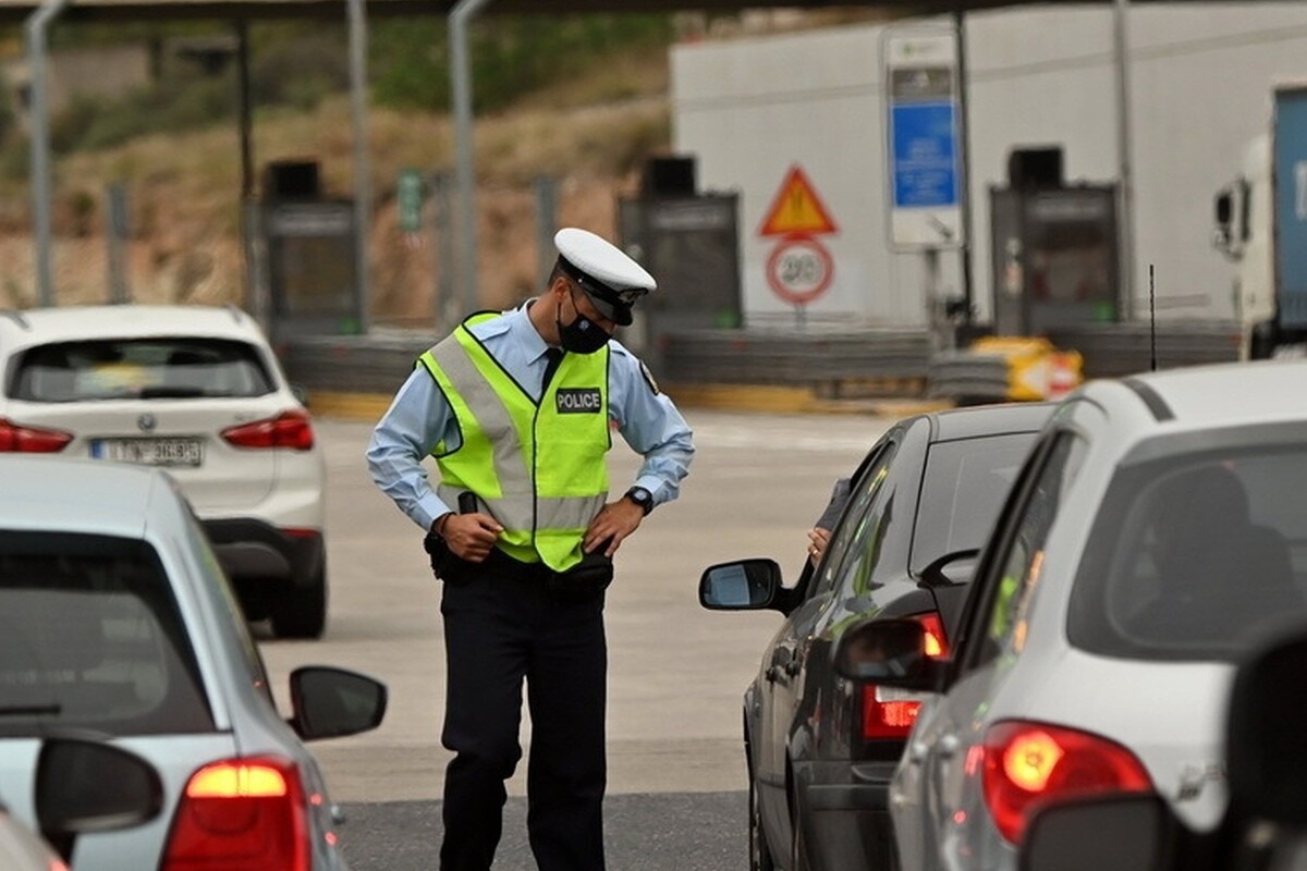 Σαρωτικοί έλεγχοι στους παράνομους οδηγούς από την ΑΑΔΕ: Ποιους αφορά – Μεγάλα τα πρόστιμα