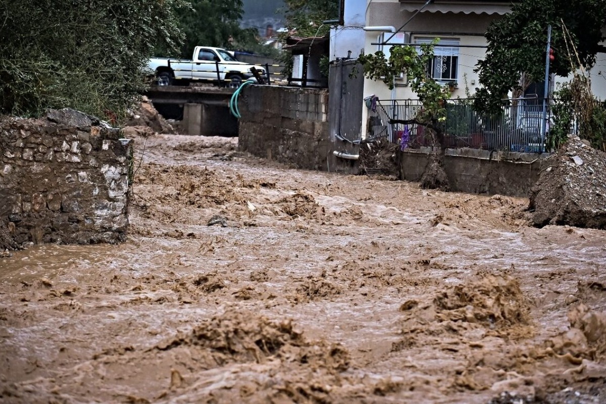 Κλέαρχος Μαρουσάκης: Επιμένει για κακοκαιρία με βροχές και καταιγίδες έως την Κυριακή
