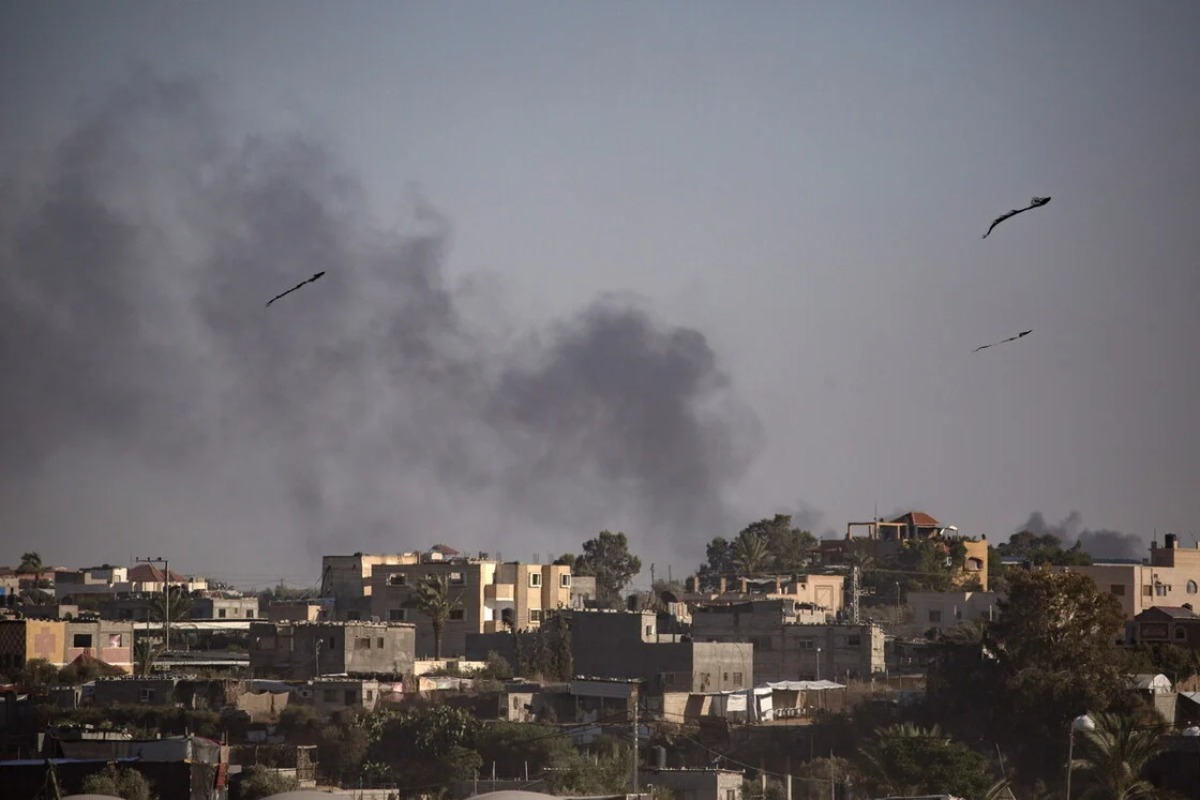 Νέα επίθεση του Ισραήλ στη Ράφα σε καταυλισμό εκτοπισμένων μετά τη διεθνή κατακραυγή