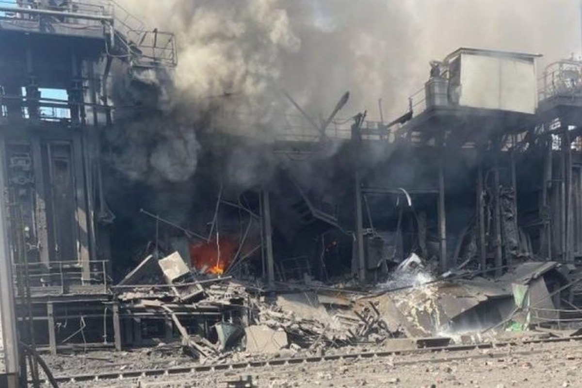 Σφοδρή έκρηξη σε εργοστάσιο της US Steel - Ανθρωποι εγκλωβισμένοι κάτω από τα ερείπια - Βίντεο