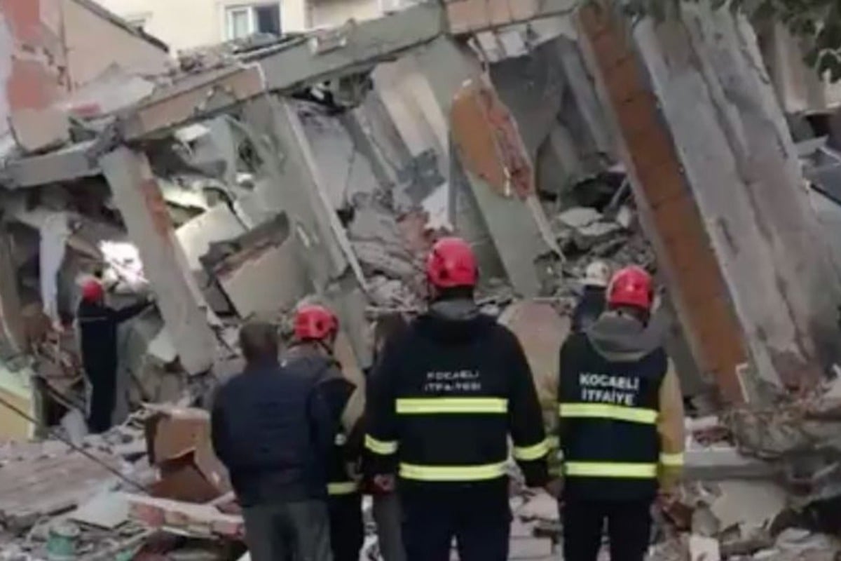 Τουρκία: Εξαώροφο κτίριο κατέρρευσε στην περιοχή Γκέμπζε του Κοτζαελί - Βίντεο