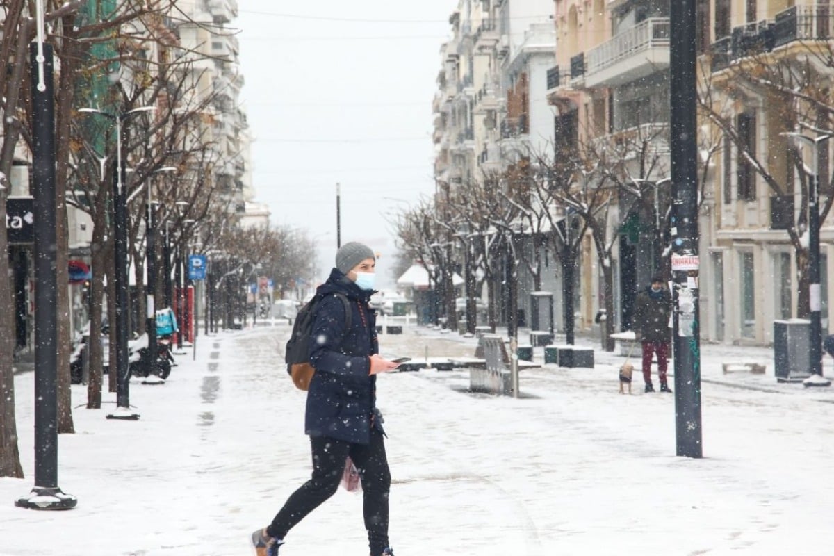 Καιρός - Έρχεται ψυχρός ορυμαγδός: Χιονοκαταιγίδα ρίχνει τη θερμοκρασία από 20 σε μηδέν