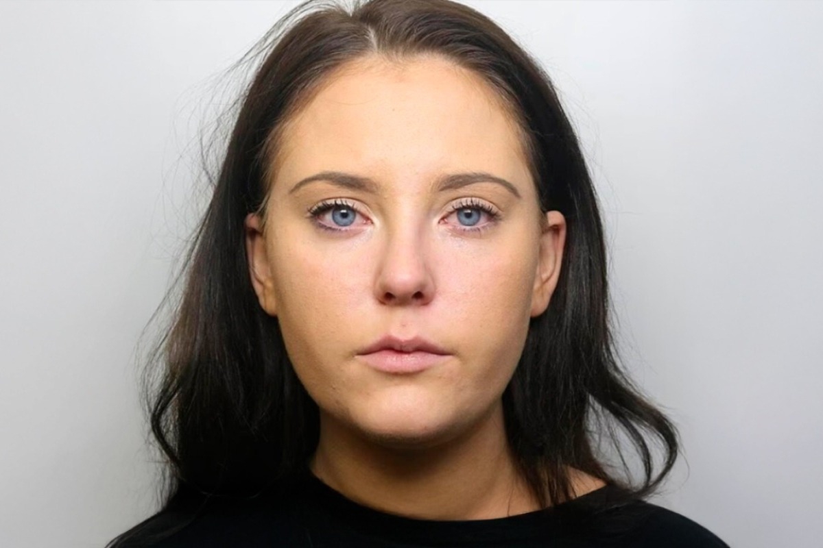 22χρονη στη Βρετανία ανάρτησε γuμνές φωτογραφίες της πρώην συντρόφου του πατέρα της και κατέληξε στη φυλακή
