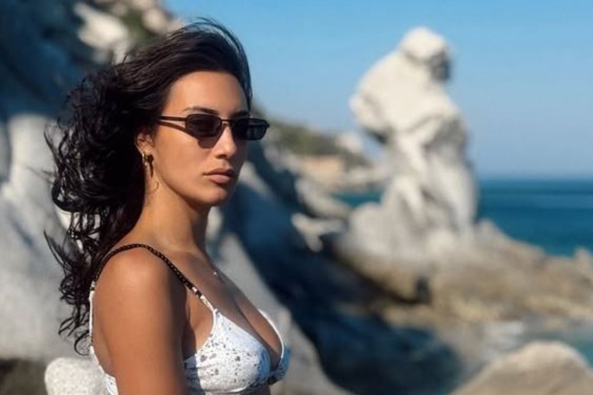 Ευγενία Σαμαρά: Πόζαρε με μαύρο μπικίνι και ανέβασε το «θερμόμετρο» στα social media