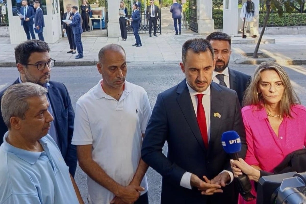 Προεδρικό Μέγαρο: Απαγορεύτηκε η είσοδος σε Παλαιστίνιο πρόσφυγα που συνόδευε τον Χαρίτση