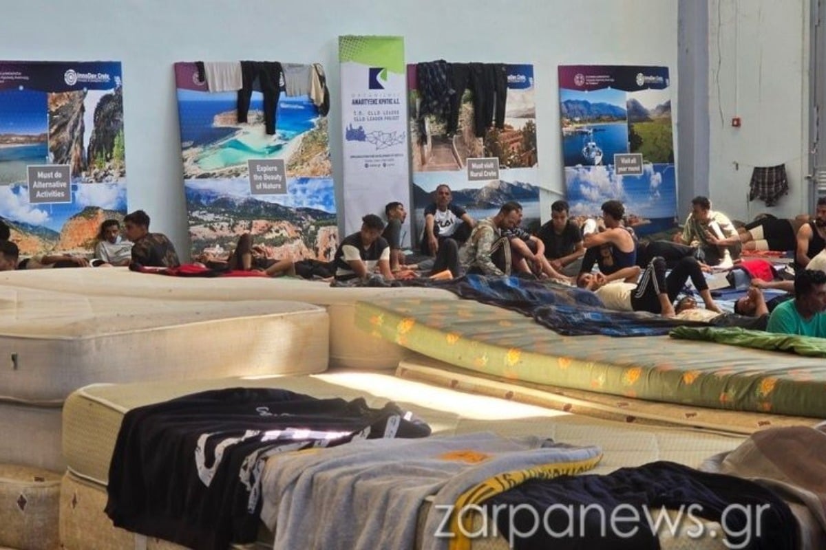 Νέα «ασφυξία» στα Χανιά: 580 «ξεχασμένοι» μετανάστες στην Αγιά, φοβάται για εξέγερση το Λιμενικό