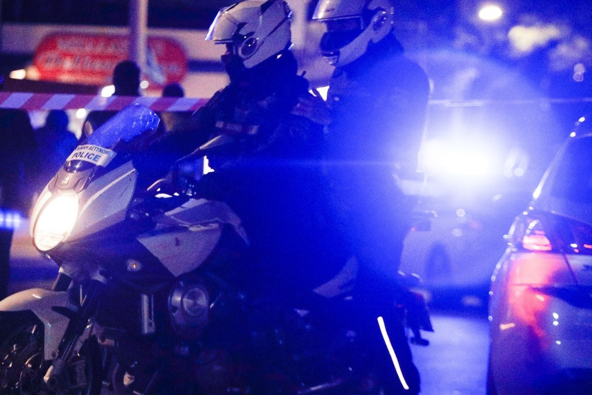 Θεσσαλονίκη: Συνελήφθη 32χρονος που επιτέθηκε σε αστυνομικό - Τον έριξε στο έδαφος και τον χτυπούσε