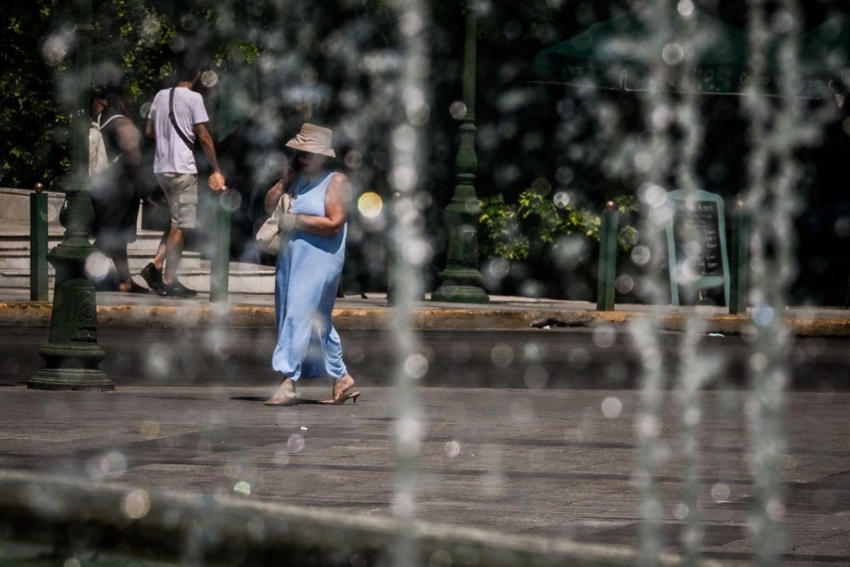 Καιρός: «Φούρνος» η χώρα τα επόμενα 24ωρα - Ποιες περιοχές θα «χτυπήσουν» 43άρια