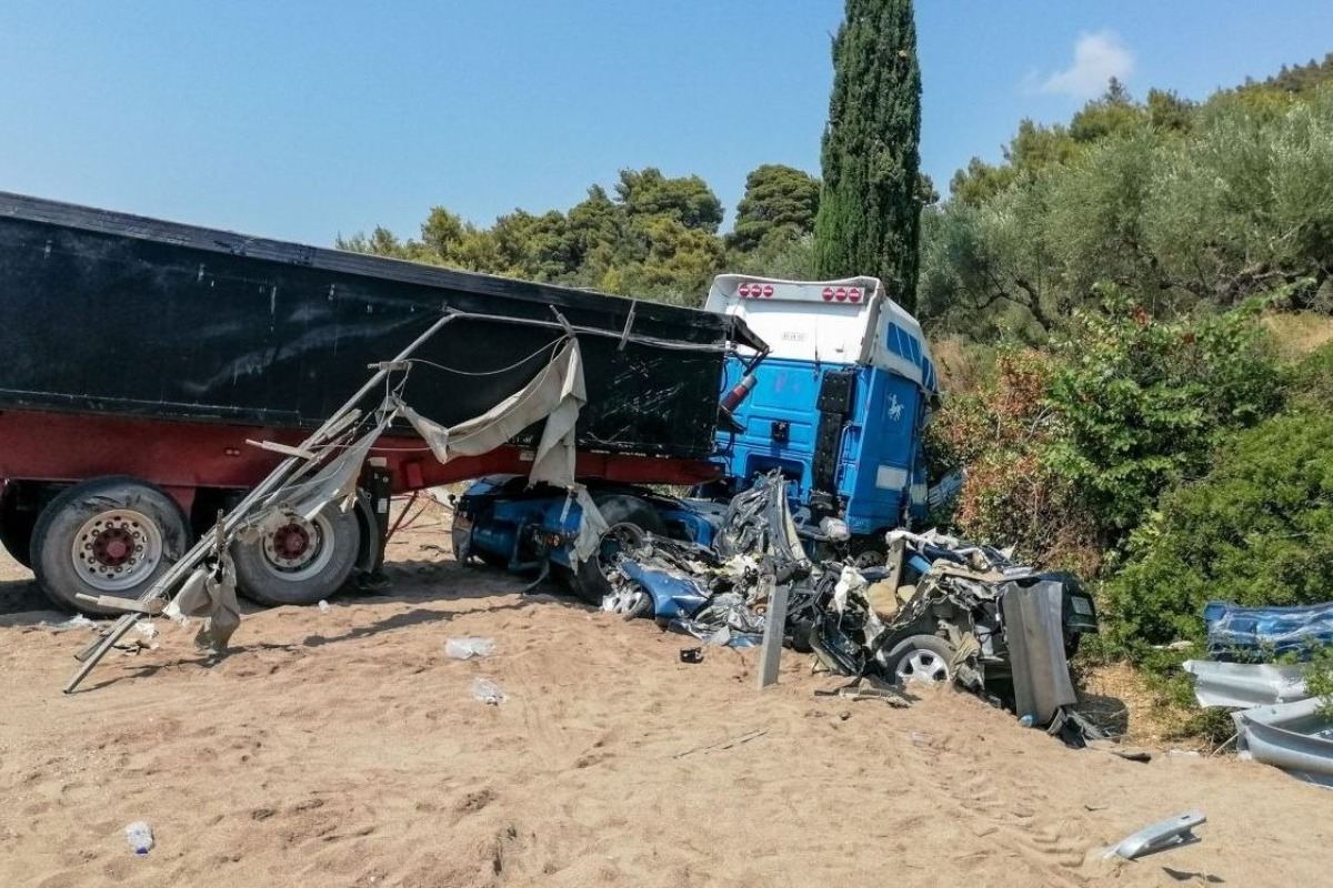 Τραγωδία στη Μεσσηνία: Φρουρούμενος νοσηλεύεται ο οδηγός της νταλίκας - 4 νεκροί, ανάμεσά τους δύο παιδιά