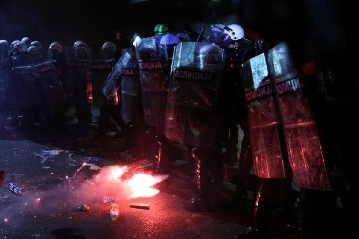 Europa League: Αγρια επεισόδια μεταξύ οπαδών του Ερυθρού Αστέρα και της Σέλτικ στο Βελιγράδι