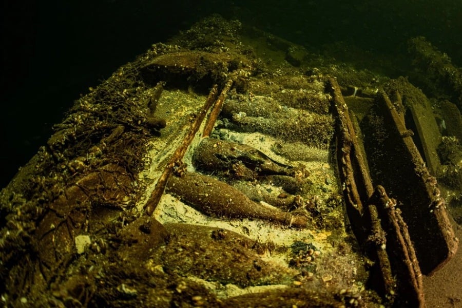 Ανακαλύφθηκε ναυάγιο στον βυθό της Βαλτικής με το αμπάρι γεμάτο κιβώτια σαμπάνιας