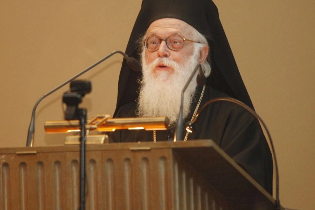 Πέθανε ο Αρχιεπίσκοπος Αλβανίας Αναστάσιος