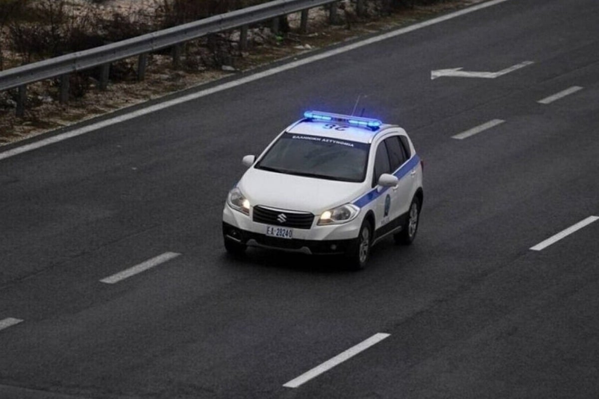 Πύργος: Ανήλικη σε αμόκ έσπασε μηχανήματα επιχείρησης, έβρισε και χτύπησε την ιδιοκτήτρια