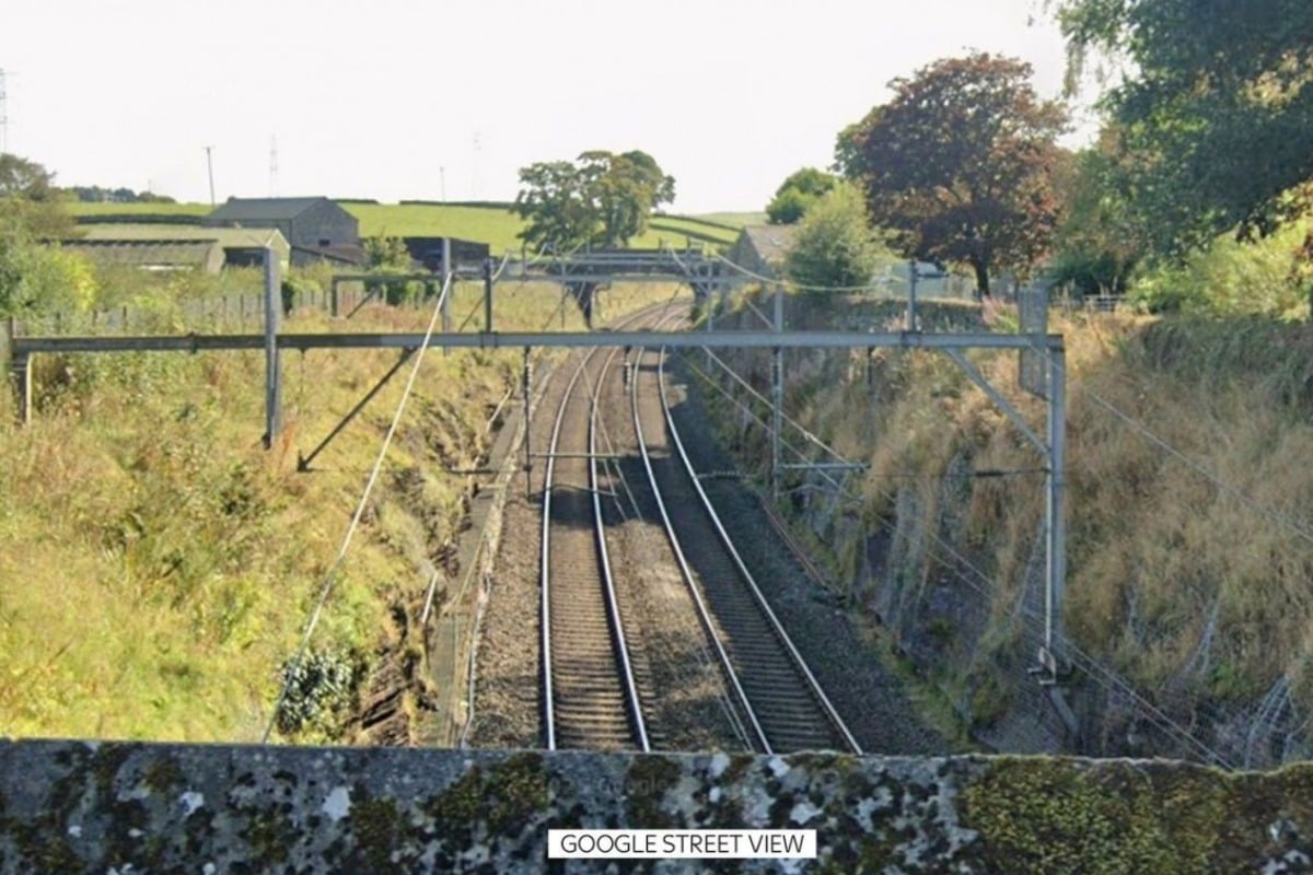 Ουαλία: Τρένο με 130 επιβαίνοντες εκτροχιάστηκε στην Κιούμπρια