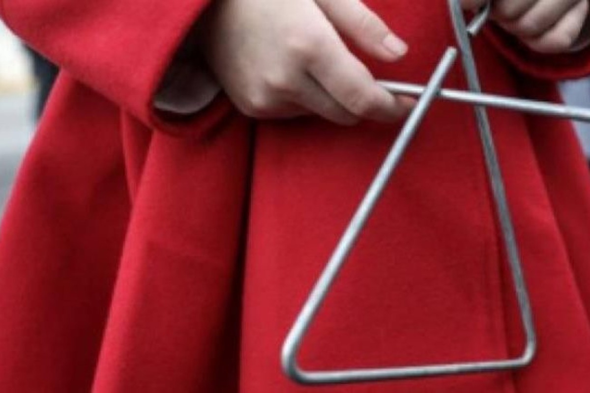 Σοβαρά τραυματισμένη 14χρονη που βγήκε για να πει τα κάλαντα