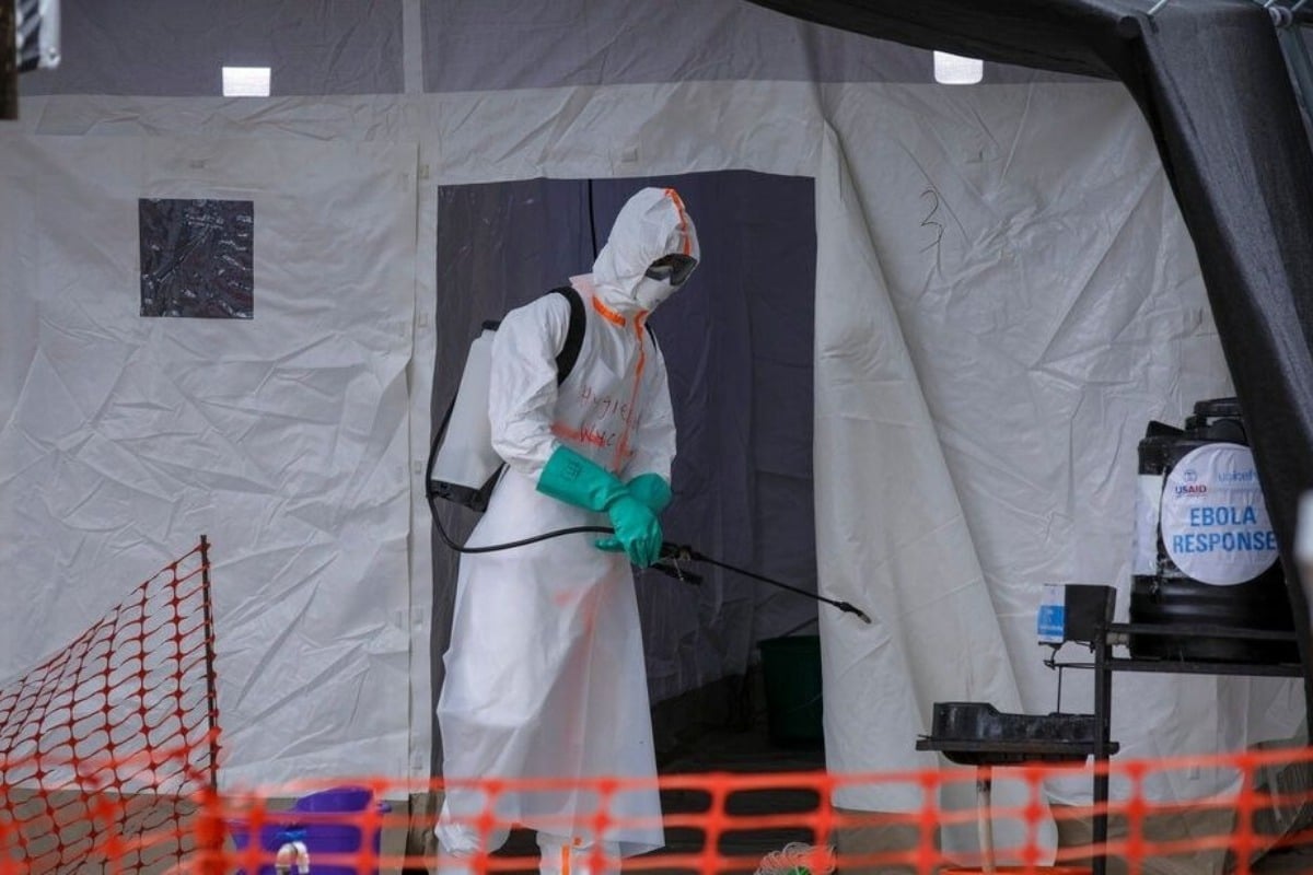 «Επέστρεψε» ο ιός Έμπολα - Τουλάχιστον 15 ασθενείς πέθαναν