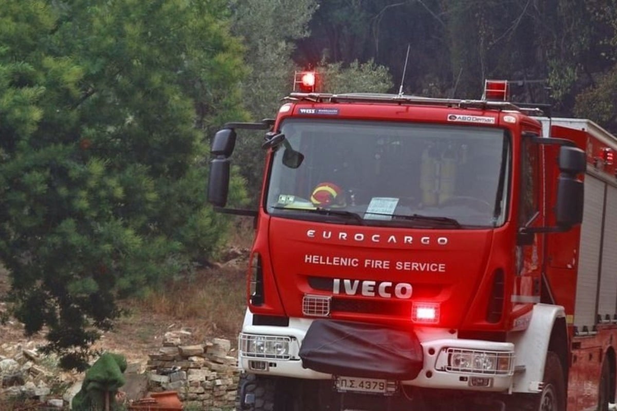 Φωτιά σε συγκρότημα καταστημάτων στο Γκάζι: Ξεκίνησε από το σύστημα εξαερισμού