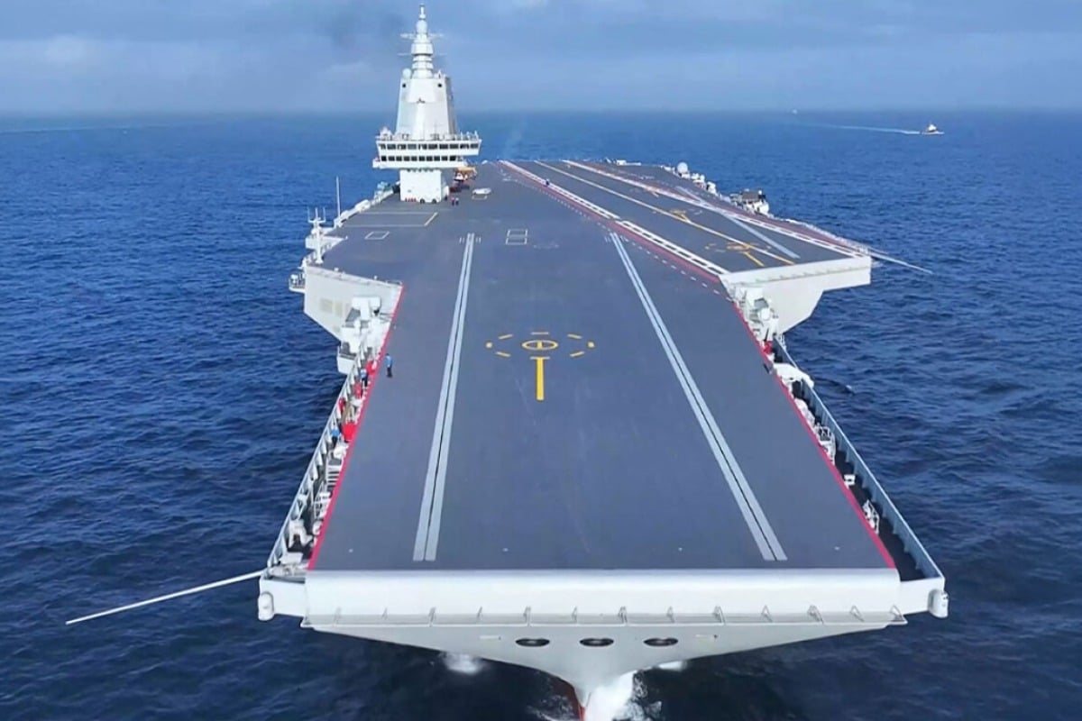 Επίδειξη ισχύος από την Κίνα, σε υπηρεσία το πιο εξελιγμένο αεροπλανοφόρο της, το Fujian