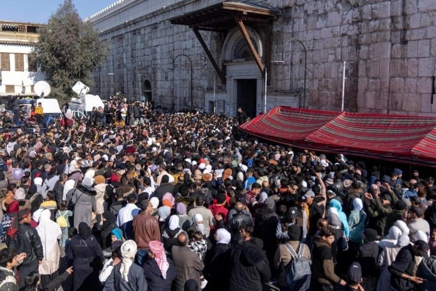 Τουλάχιστον τρεις άνθρωποι ποδοπατήθηκαν μέχρι θανάτου σε τέμενος της Δαμασκού