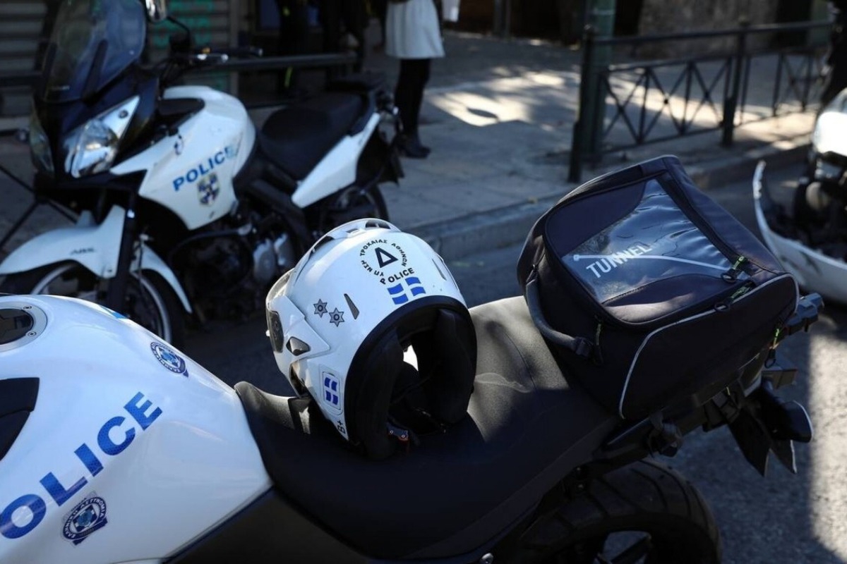 Ηράκλειο: Ανδρας σε αμόκ έτρεχε γυμνός στον δρόμο κρατώντας μαχαίρι