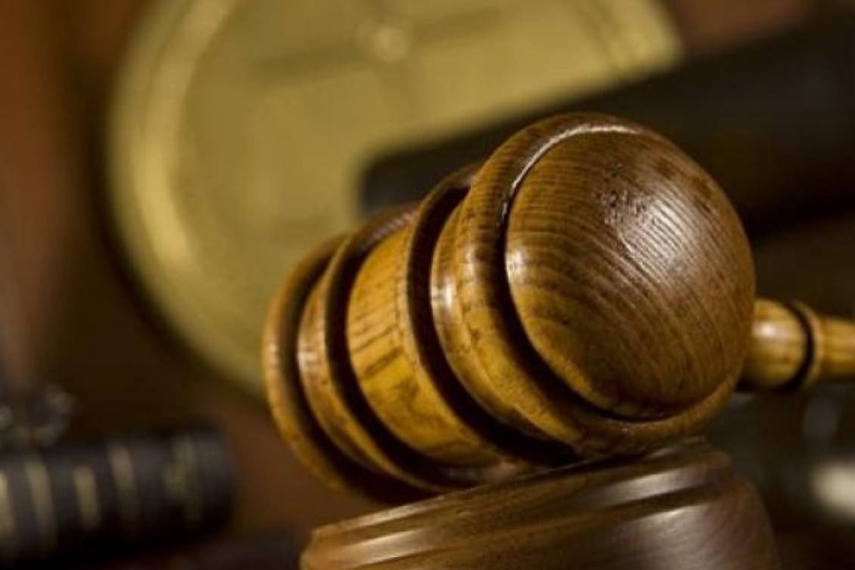 Βόλος: Ο άντρας τη χτύπησε με σφυρί και η γυναίκα παραβίασε τα μέτρα - Στο αυτόφωρο πρώην ζευγάρι