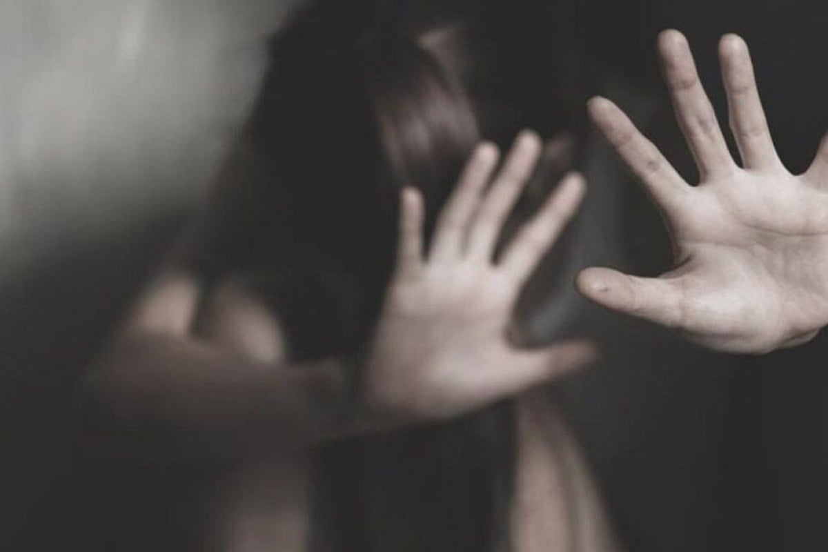 Αλιμος: Ανδρας επιτίθεται και παρενοχλεί γυναίκες – «Με φίλησε στο στόμα και με χούφτωσε» λέει ένα από τα θύματά του