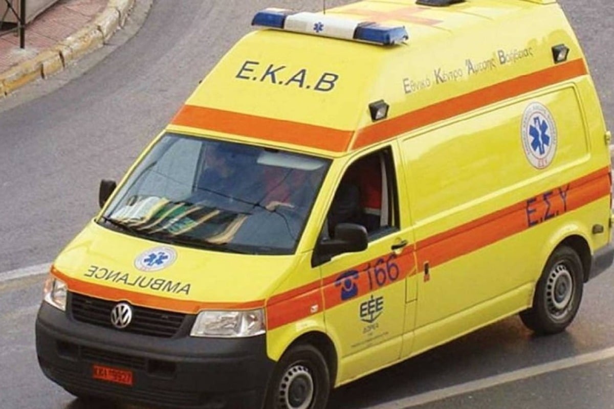 Τροχαίο Αθηνών - Λαμίας: Αυτοκίνητο παρέσυρε εθελόντρια πυροσβέστη την ώρα της κατάσβεσης της φωτιάς