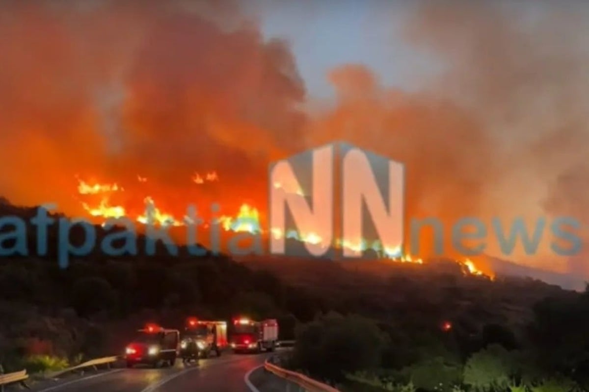 Φωτιά τώρα στη Ναύπακτο: Συναγερμός στην Πυροσβεστική - Ήχησε το 112 - Επιχειρούν και εναέρια μέσα