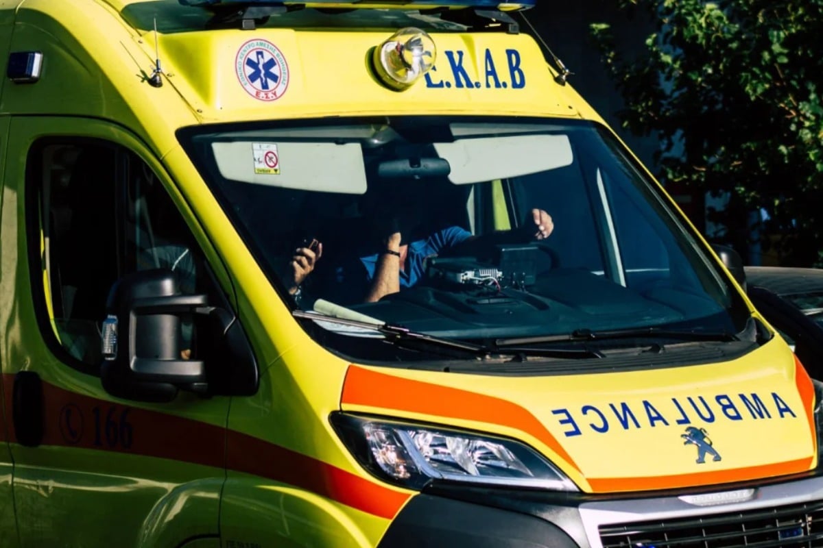Τροχαίο ατύχημα με τρία οχήματα στη λεωφόρο Ποσειδώνος