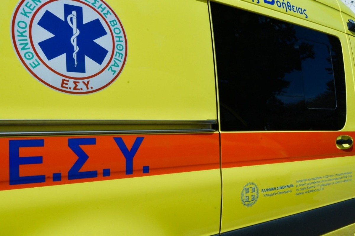 Πάτρα: Ανήλικος έπεσε από μπαλκόνι - Μεταφέρθηκε στο Καραμανδάνειο