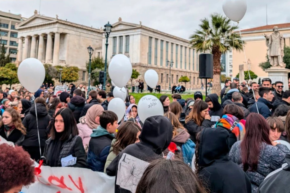 Τέμπη: Σε εξέλιξη το μαθητικό - φοιτητικό συλλαλητήριο στην Αθήνα - Συγκεντρώσεις σε όλη τη χώρα