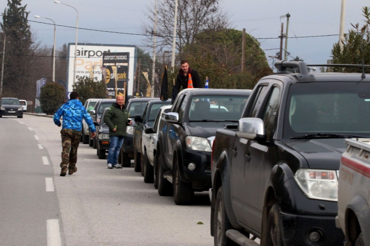 Αγρότες: Να μπλοκάρουν το αεροδρόμιο «Μακεδονία» εξετάζουν οι αγρότες στη Θεσσαλονίκη
