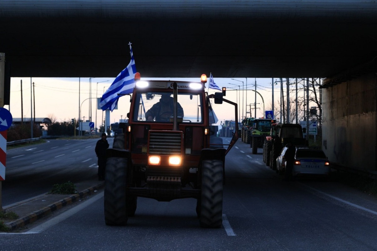 Κλειστό επ`αόριστον από τους αγρότες το τελωνείο του Προμαχώνα