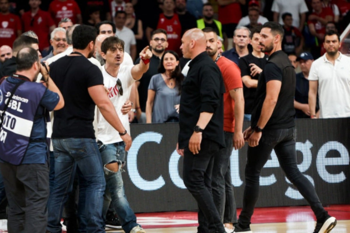 Σε μια κλωστή κρέμεται το πρωτάθλημα μπάσκετ - Τα μέτρα που εξετάζει η κυβέρνηση
