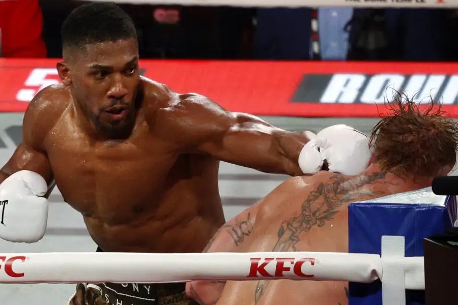 Ο γνωστός πυγμάχος Αντονι Τζόσουα ενεπλάκη σε τροχαίο με δυο νεκρούς