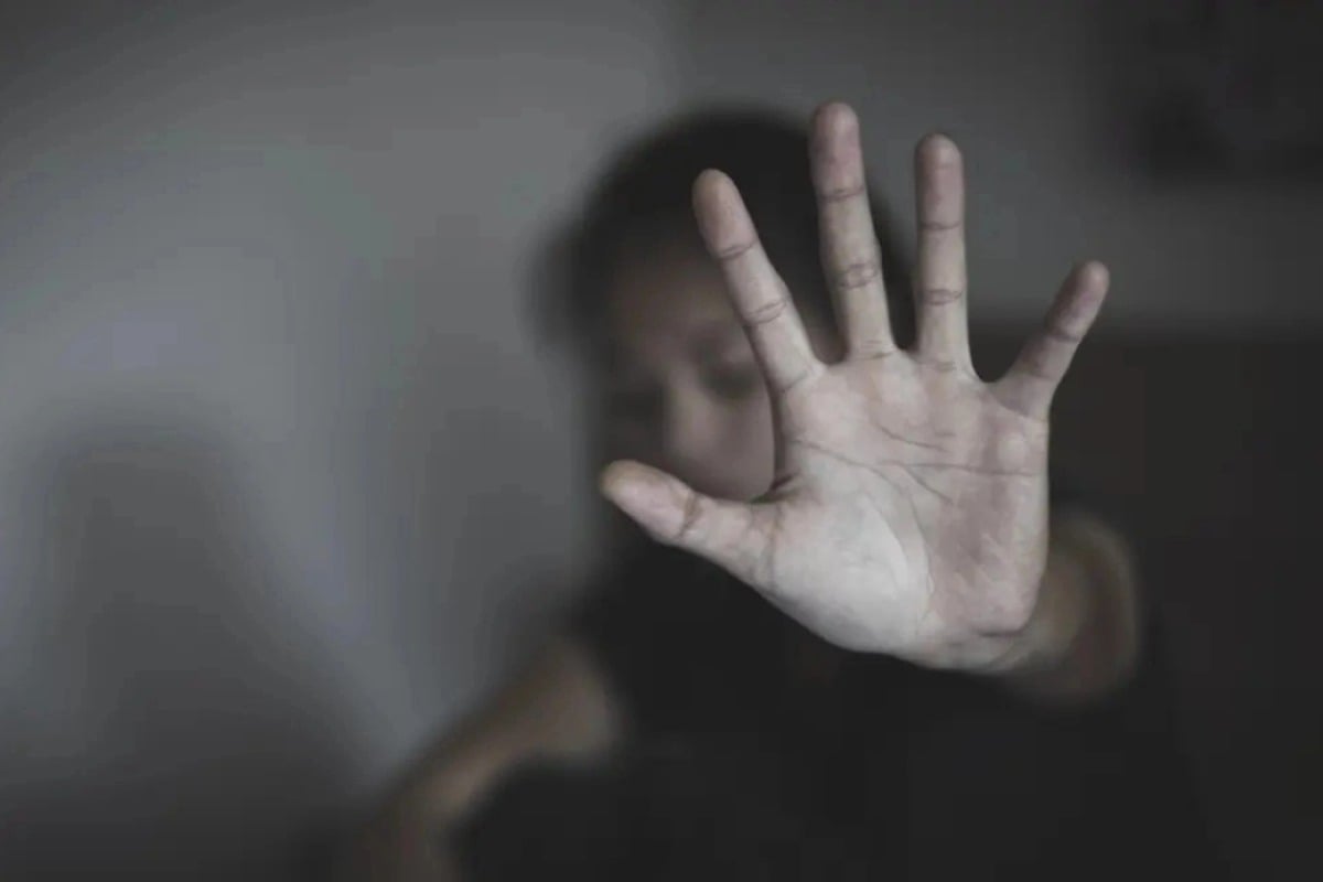 Αγριος ξυλοδαρμός 13χρονης στο Περιστέρι για ένα αγόρι - Σκληρό βίντεο