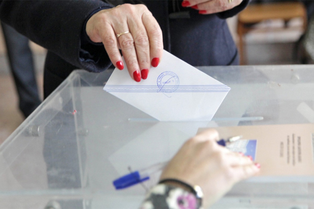 MRB: Στις 14,2 μονάδες το προβάδισμα της ΝΔ - Τι θα έπαιρναν Τσίπρας, Καρυστιανού, Σαμαράς