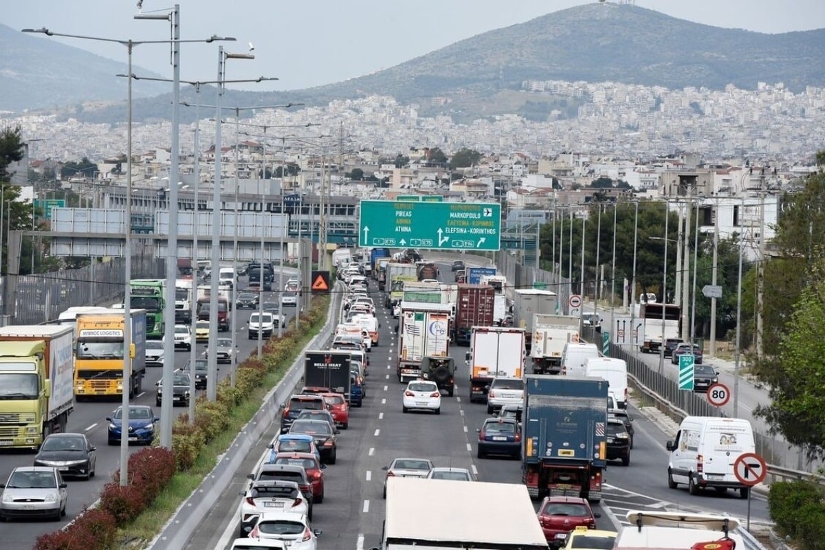 Πρόστιμο 700 ευρώ αν κάνετε αυτή την κίνηση ενώ οδηγείτε