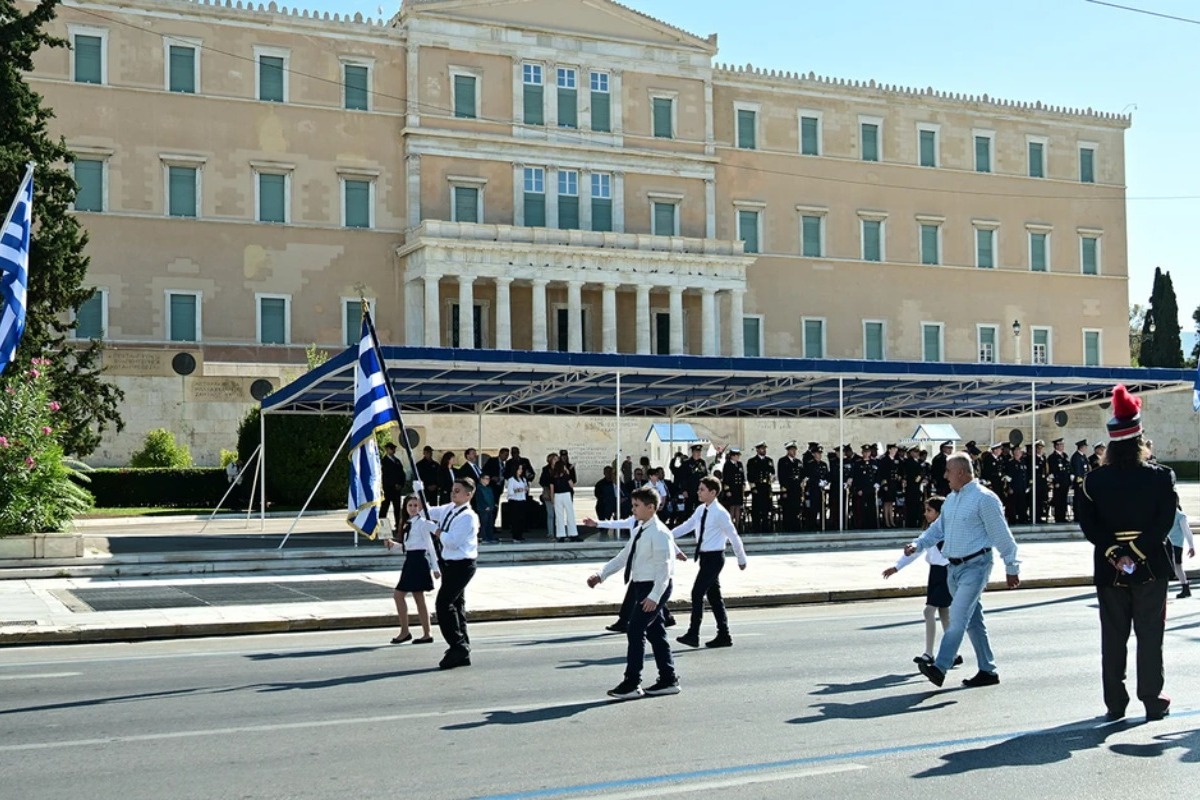 Κρίσιμο τεστ σήμερα για το νέο νόμο για τον Αγνωστο Στρατιώτη στη μαθητική παρέλαση της Αθήνας