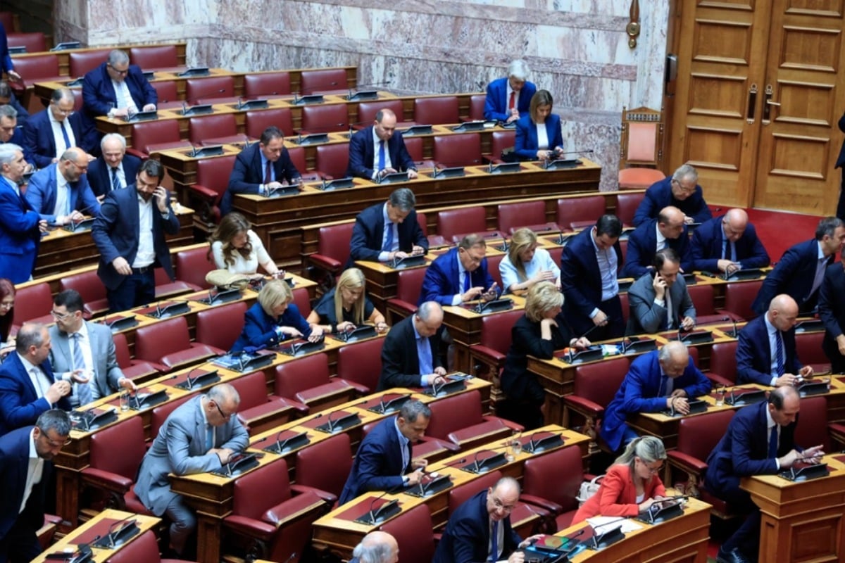 Ψηφίστηκε η τροπολογία για το μεταναστευτικό με 177 «ναι» - Πλεύρης: Τέρμα το παραμύθι με τις μωρομάνες