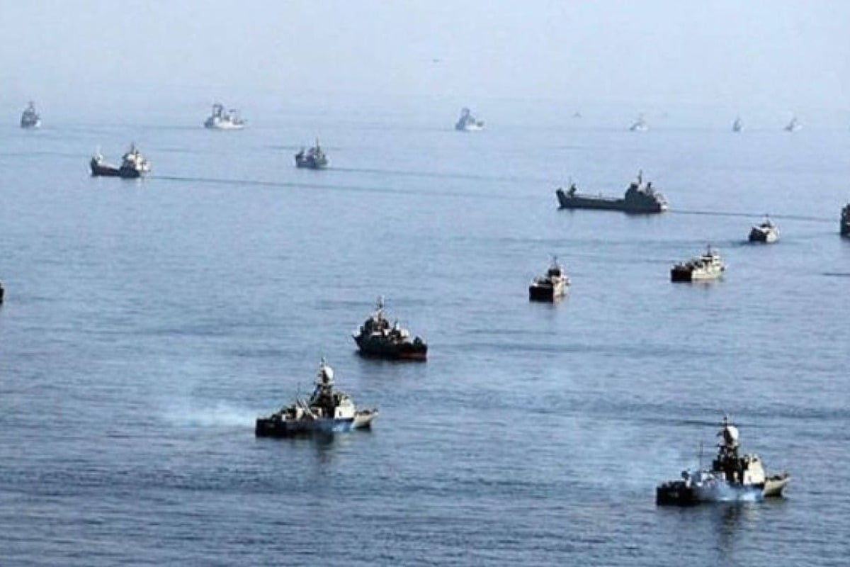 Το Ιράν απειλεί να κλείσει τα Στενά του Ορμούζ: «Οι εχθροί μας θα υποστούν μία συντριπτική απάντηση»