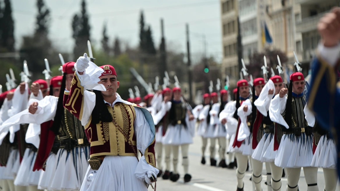 Δείτε την στρατιωτική παρέλαση για την 25η Μαρτίου στην Αθήνα